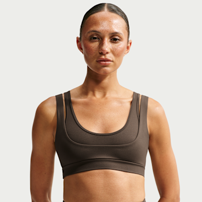 NIKE公式】NikeSKIMS Matte ウィメンズ ダブルストラップ スクープ
